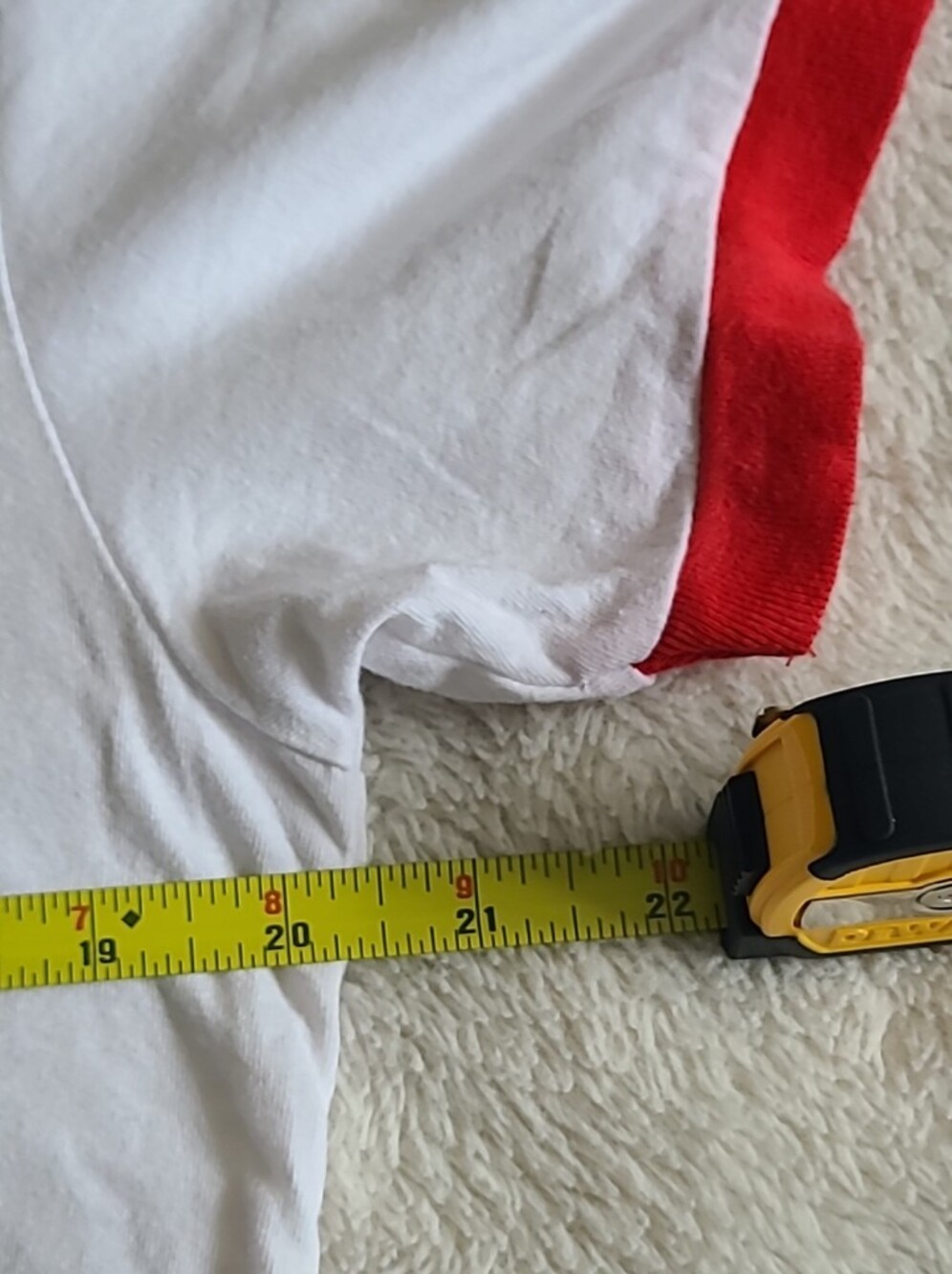 KFC "It's Finger Lickin' Good" Ringer Tee - White & Red Medium - Picture 5 of 6